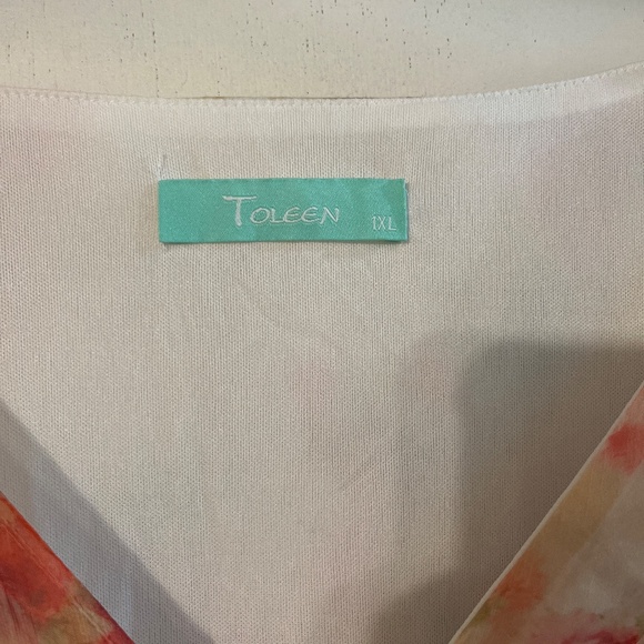 Formal Dress - Picture 2 of 3